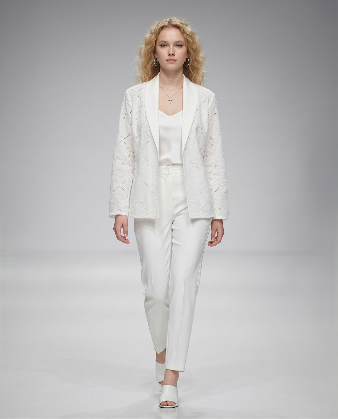 Women White Cotton Schiffli Coat 4
