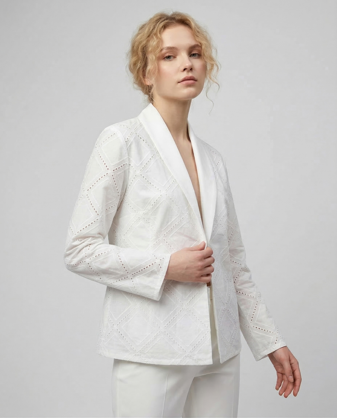 Women White Cotton Schiffli Coat 6