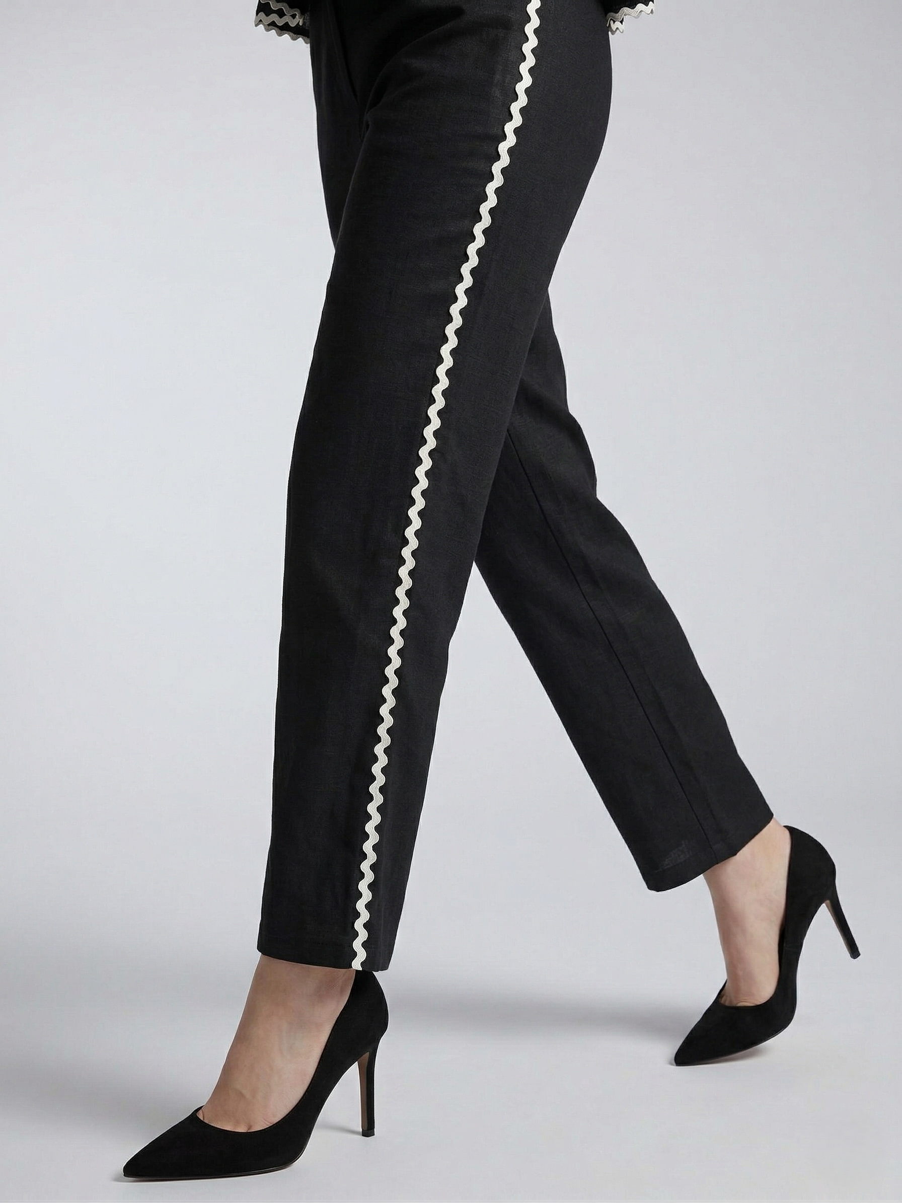 Women Black Cotton Zig-Zag Lace Inserted Co-Ord Set 2