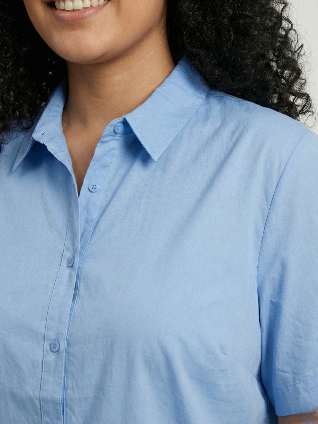 Women Blue Solid Short Sleeve Cotton Shirt 3