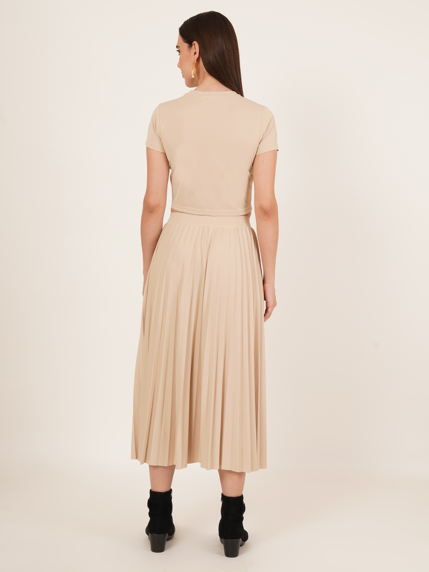 Women Beige Solid Pleated Skirt & Top Co-ord Set 4