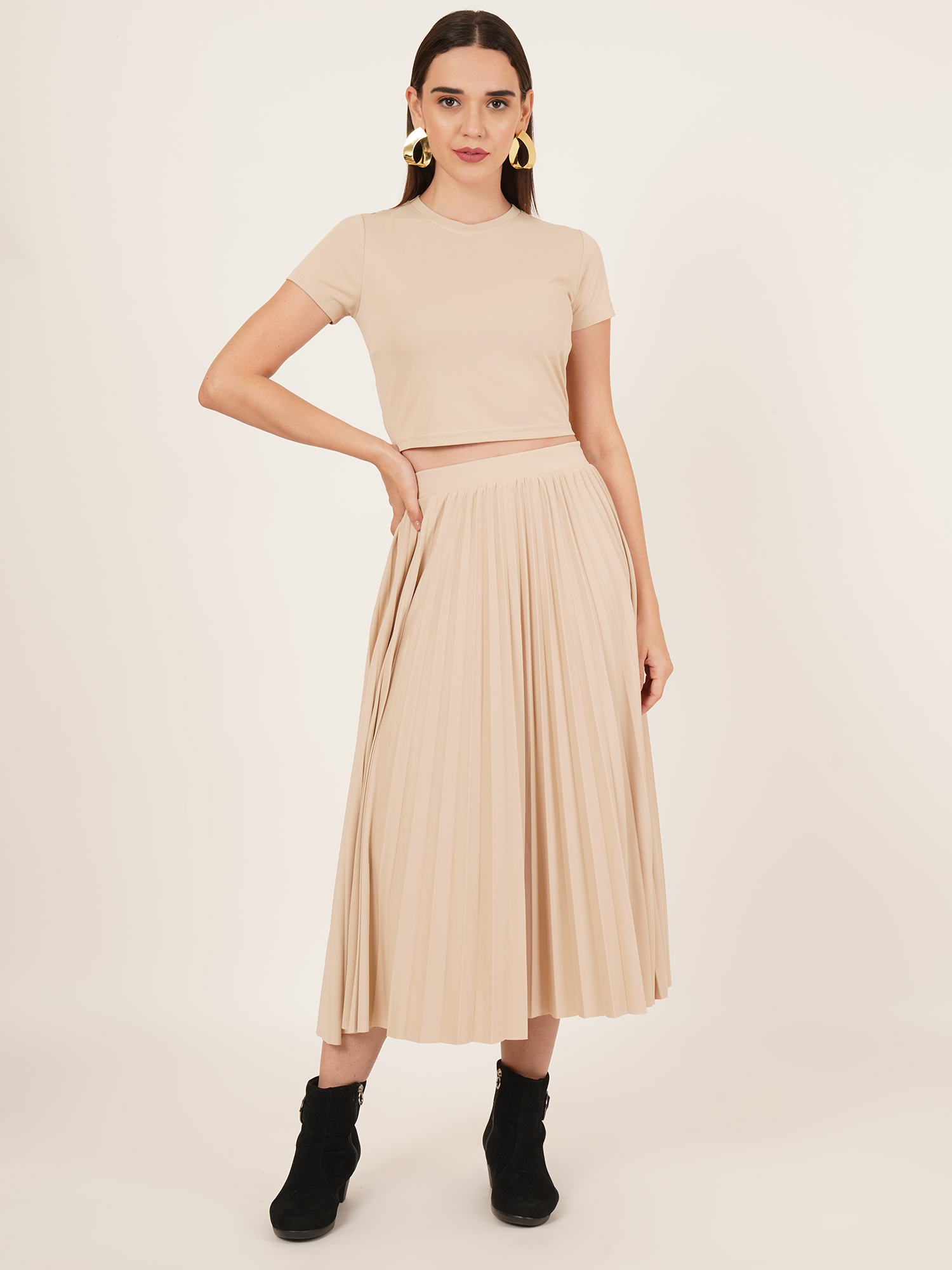 Women Beige Solid Pleated Skirt & Top Co-ord Set 5