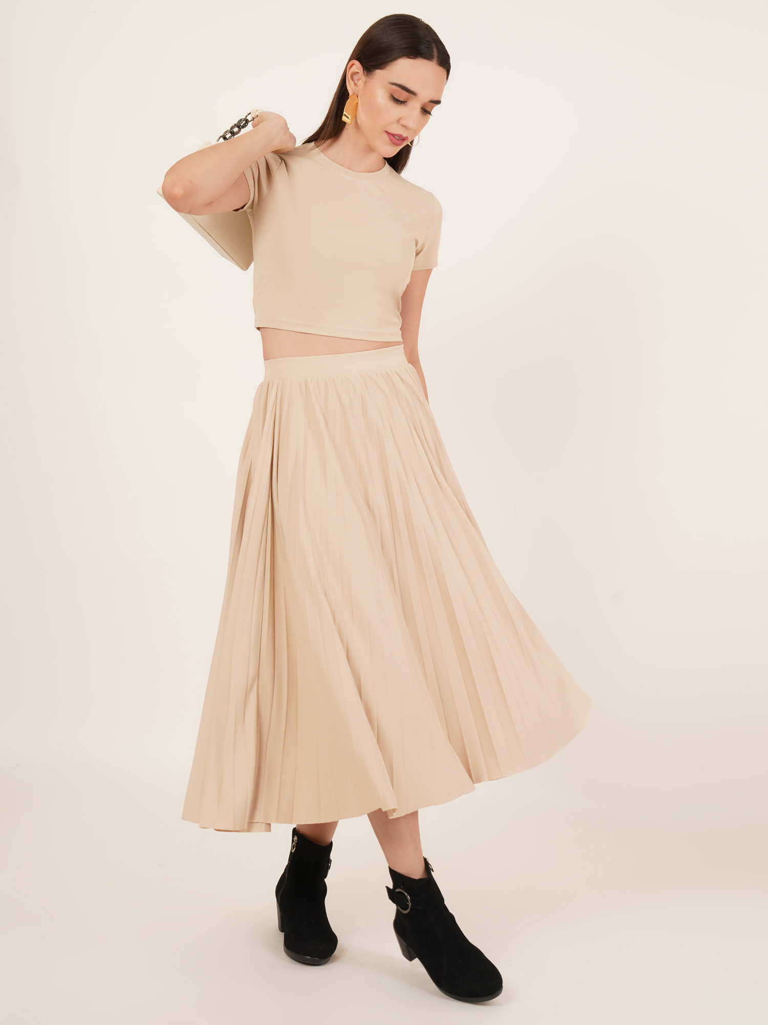 Women Beige Solid Pleated Skirt & Top Co-ord Set 6
