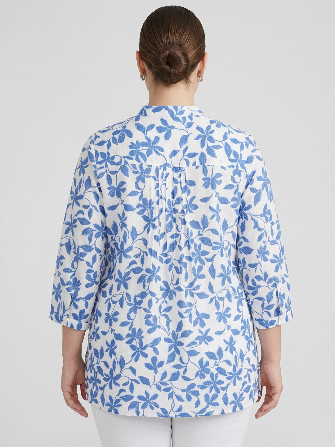 Women Blue & White Cotton Printed Mandarin Collar Plus Size Top 2