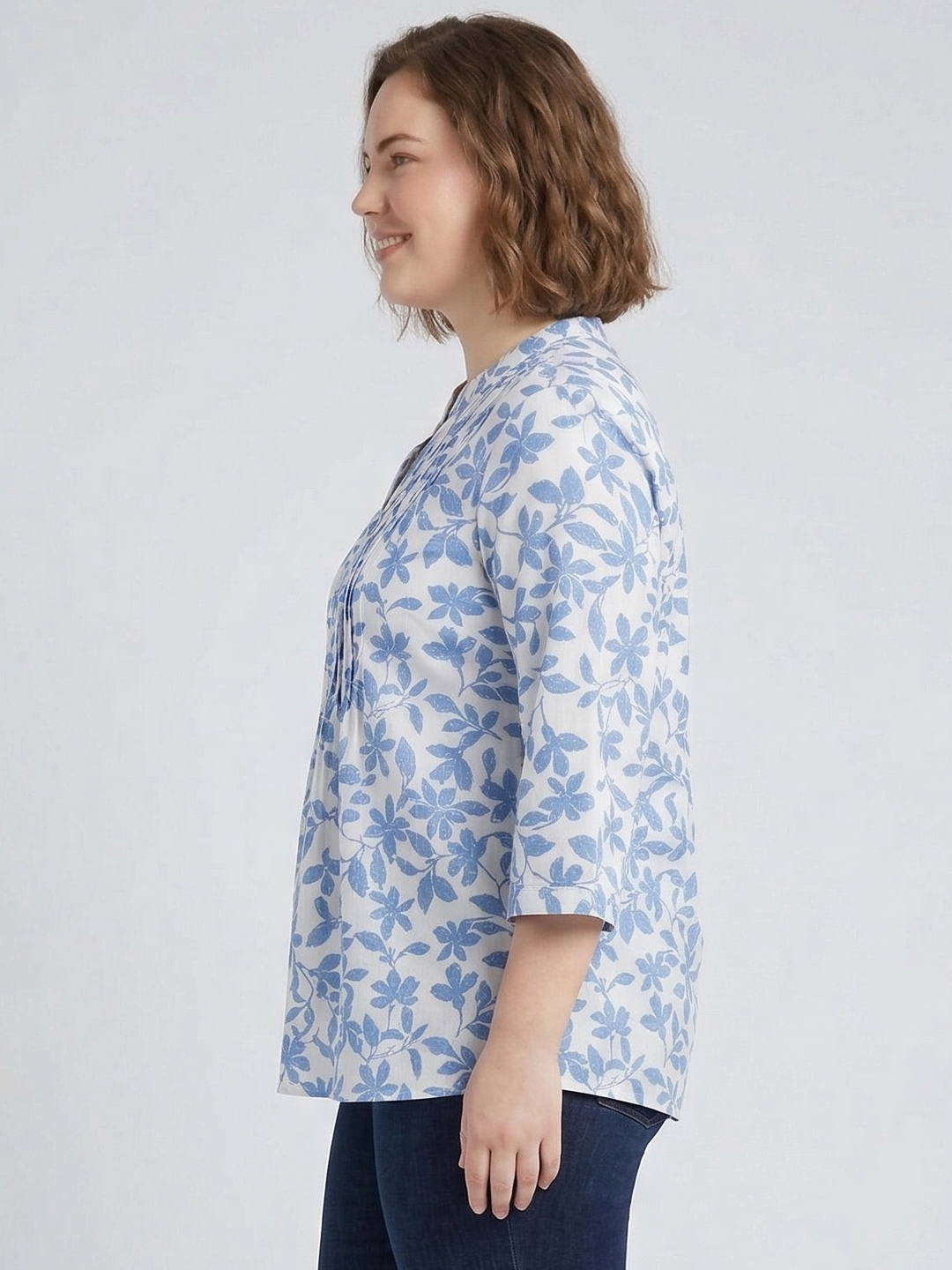 Women Blue & White Cotton Printed Mandarin Collar Plus Size Top 4