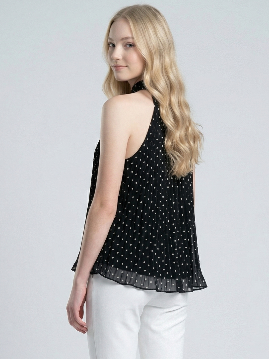 Women Black & White Polka Dot Pleated Halter Neck Tank Top 4