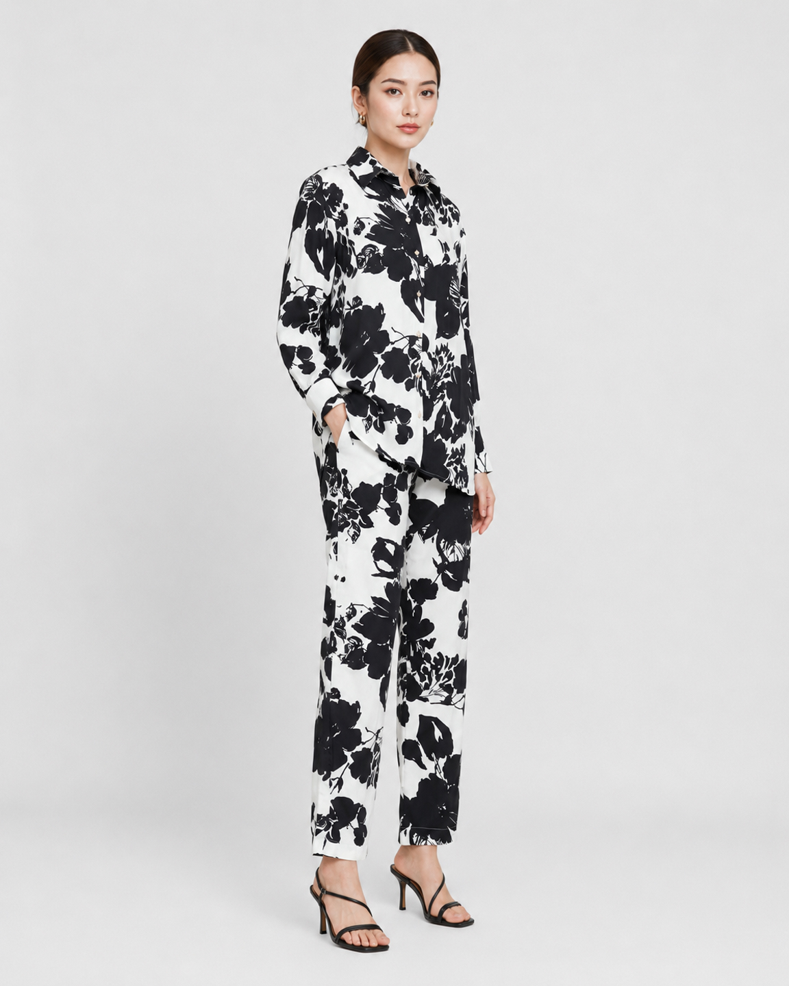 Women Black & White Satin Printed Co-Ord Set 6