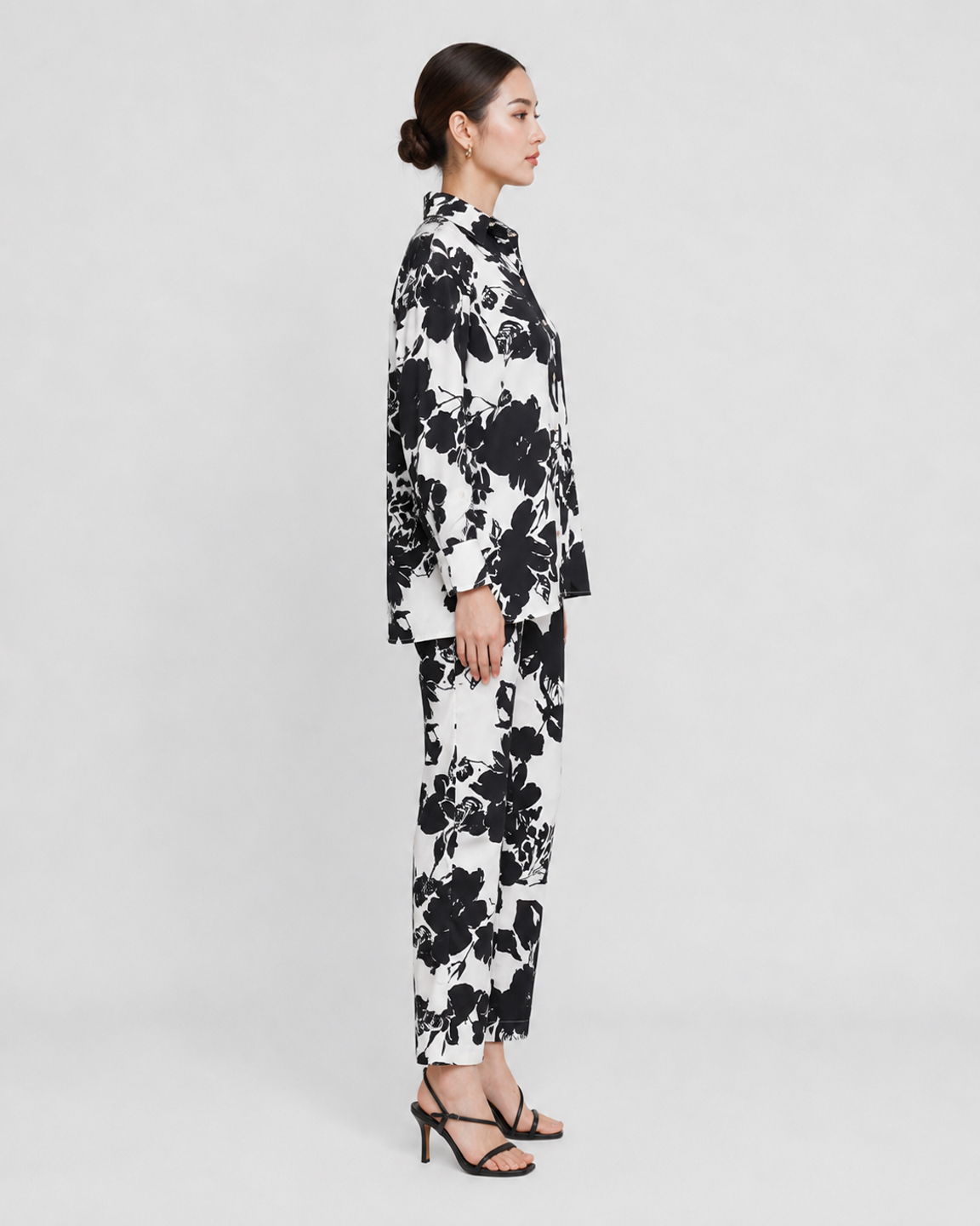 Women Black & White Satin Printed Co-Ord Set 4